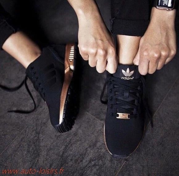 chaussure adidas rose et noir